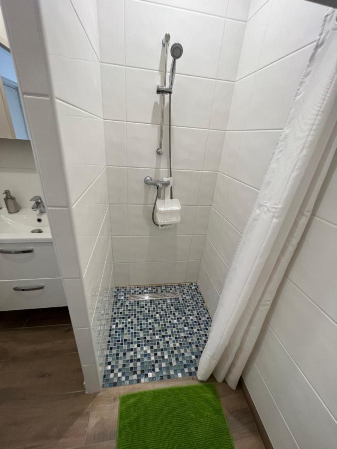 Appartement Renove A 15 Min De Lyon Saint-Fons Екстер'єр фото