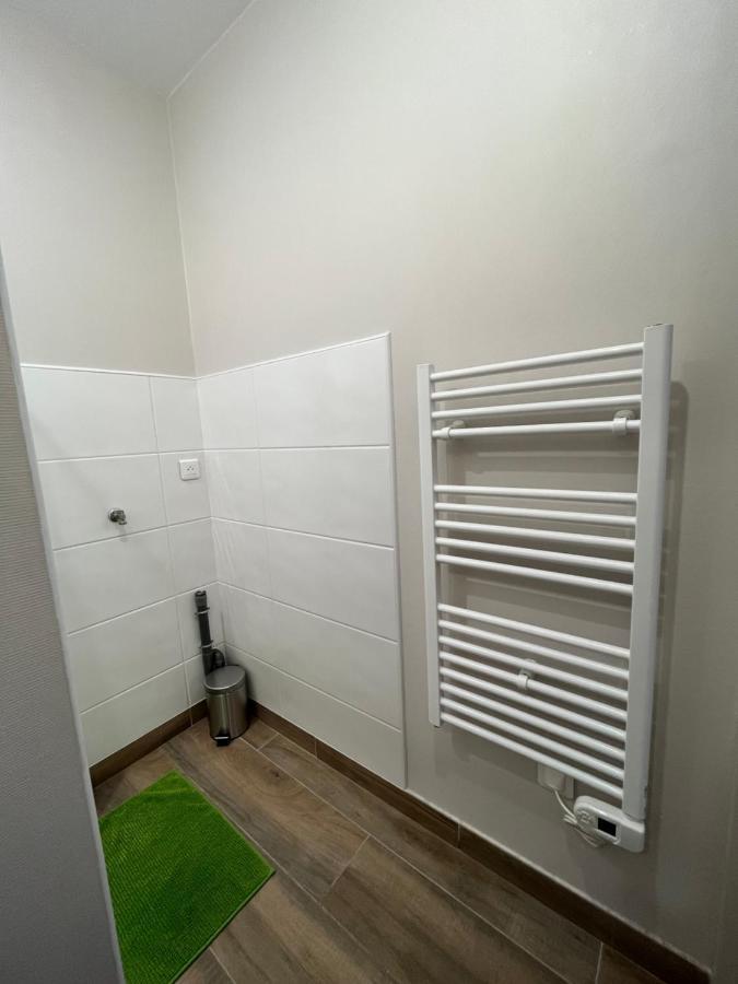 Appartement Renove A 15 Min De Lyon Saint-Fons Екстер'єр фото